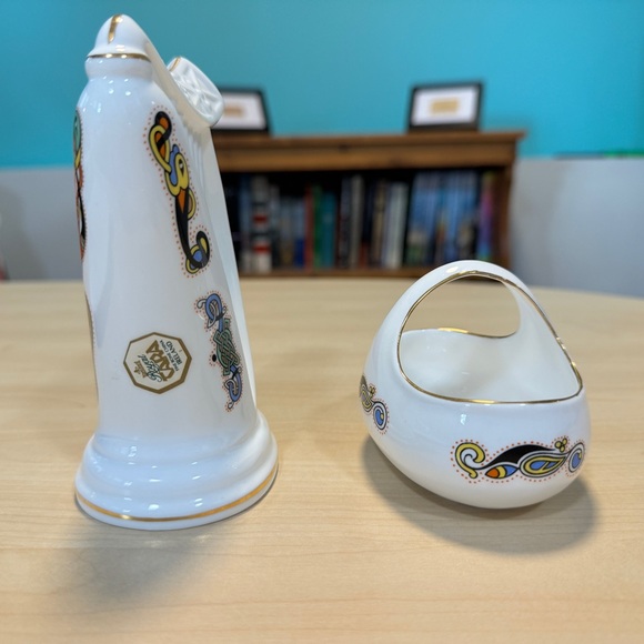 Royal Tara Fine Bone China - Ireland Basket & Harp - Picture 5 of 6